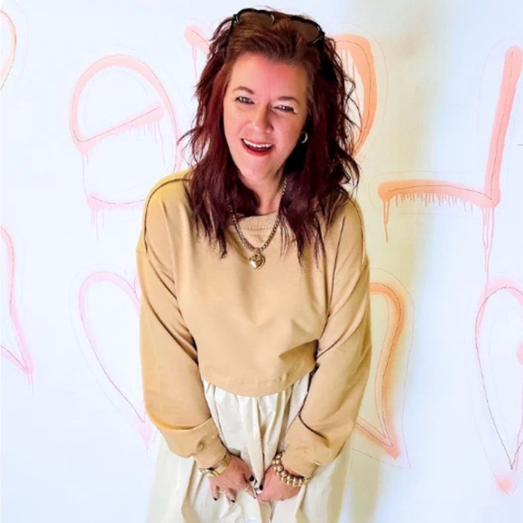 Meet your Posher, Jackie - Picture 2 of 4